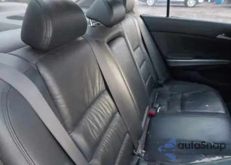 2009 Honda Accord 2.4 Ex-L from USA, damaged, VIN JHMCP26839C012297